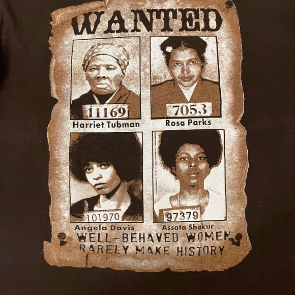 Wanted graphic tshirt - Picture 2 of 4